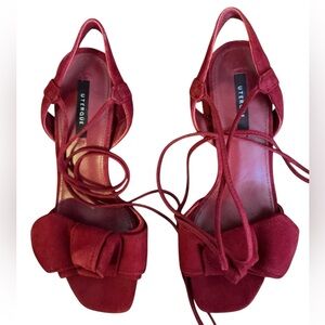 Uterque red suede ankle lace up size 38